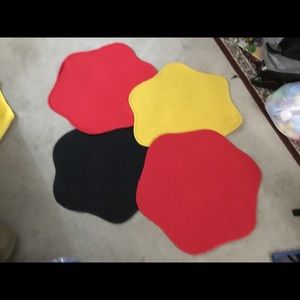 4 piece bedroom or bathroom rugs